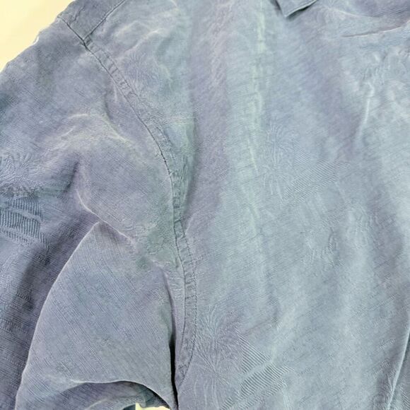 Hilo Hattie Shirt Men Large Blue Silk Button-Down Short-Sleeve Hawaiian Coastal - Picture 3 of 9